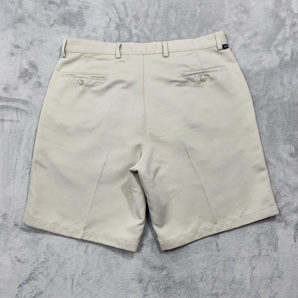 Dockers Golf Shorts Mens 36 Beige Pleated Microfiber Chino Relaxed‎ 10 Inseam - Picture 2 of 11